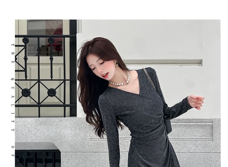 Long-Sleeve V-Neck Plain Maxi Sheath Dress