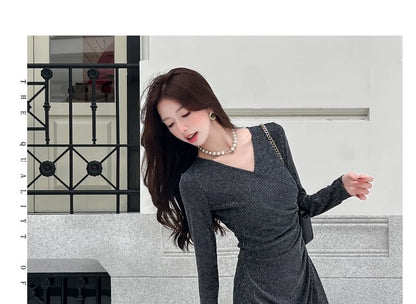 Long-Sleeve V-Neck Plain Maxi Sheath Dress