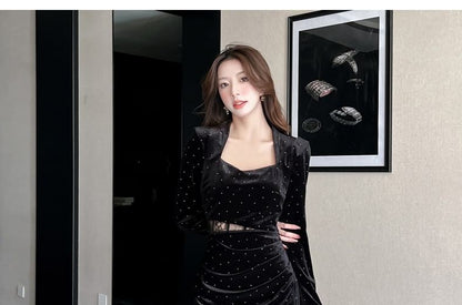 Long-Sleeve Queen Anne Neckline Velvet Maxi Sheath Dress