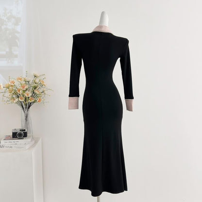 Long-Sleeve V-Neck Two Tone Knit Maxi Sheath Dress