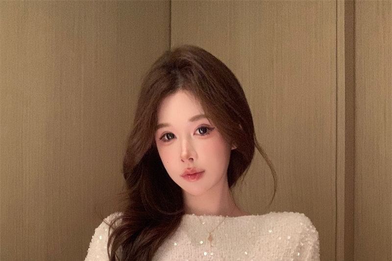 Sequin Chain Knit V-Neck Long Sleeve Top