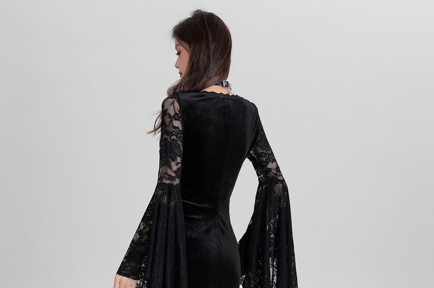 Long-Sleeve V-Neck Lace Panel Chained Velvet Maxi A-Line Dress