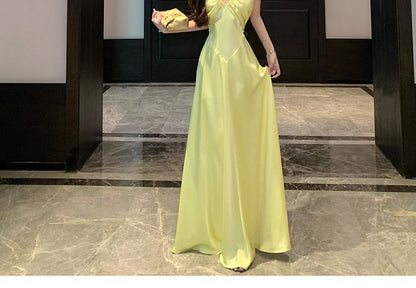 Halter-Neck Plain Shirred Keyhole Plain Maxi A-Line Dress