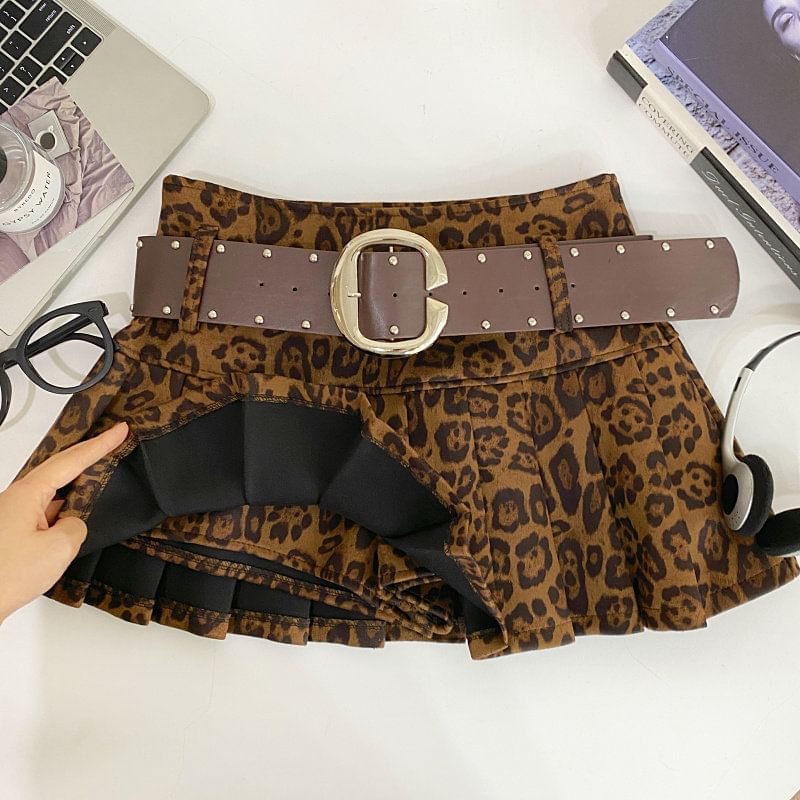 Leopard Print Pleated Mini Skirt