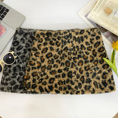 Low-Waist Leopard Print Mini Skirt