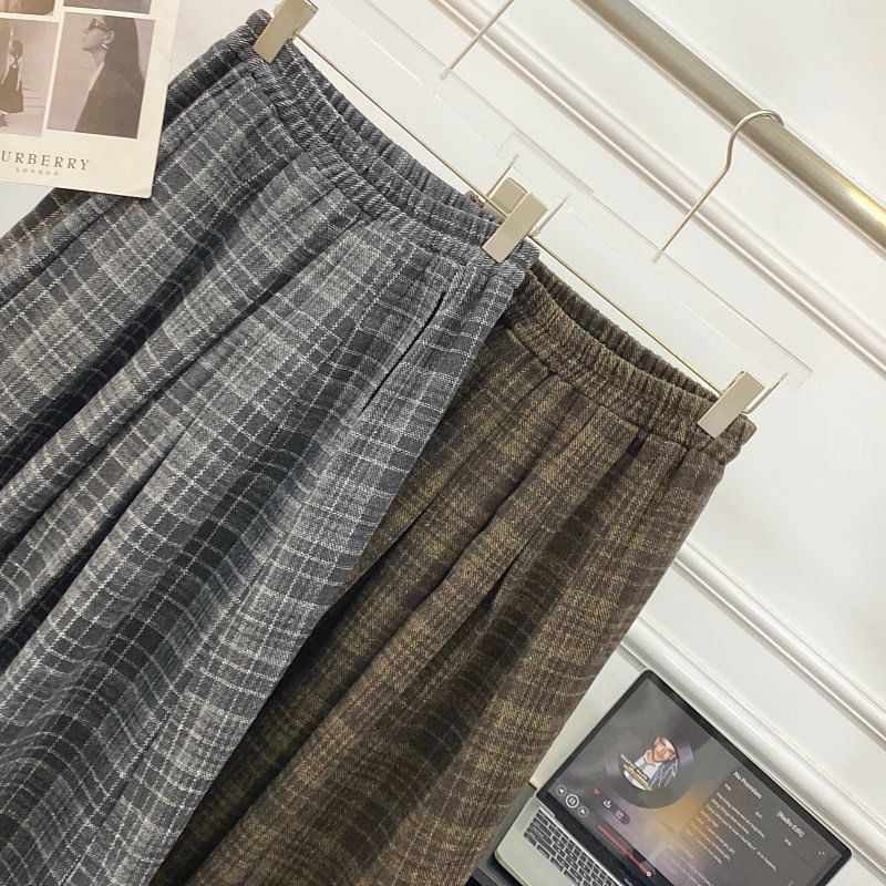 Plaid Pleated A-Line Maxi Skirt
