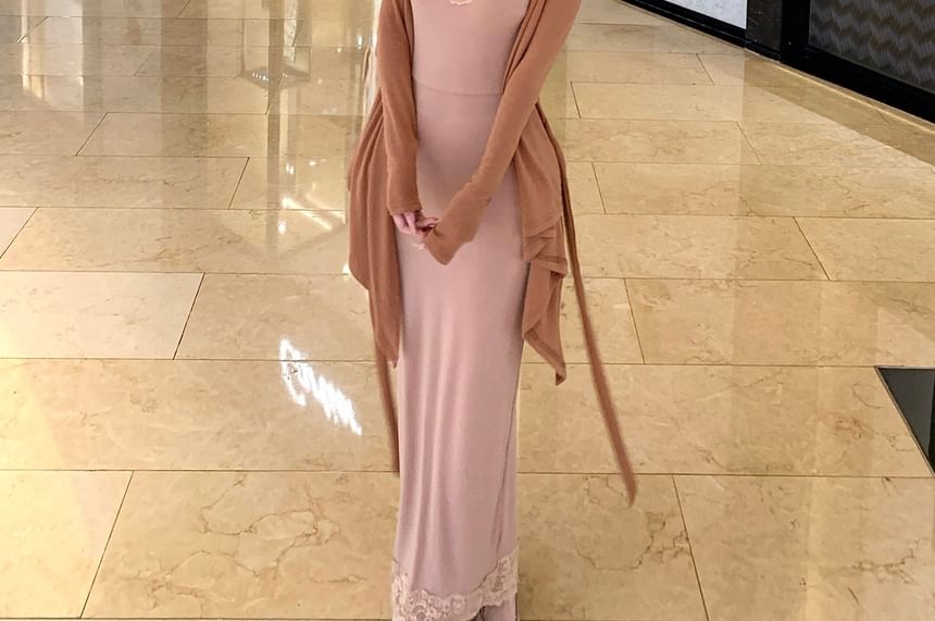 Spaghetti Strap V-Neck Lace Panel Maxi Sheath Dress / Plain Tie Waist Cardigan