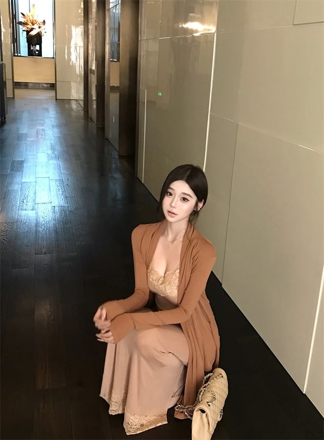 Spaghetti Strap V-Neck Lace Panel Maxi Sheath Dress / Plain Tie Waist Cardigan
