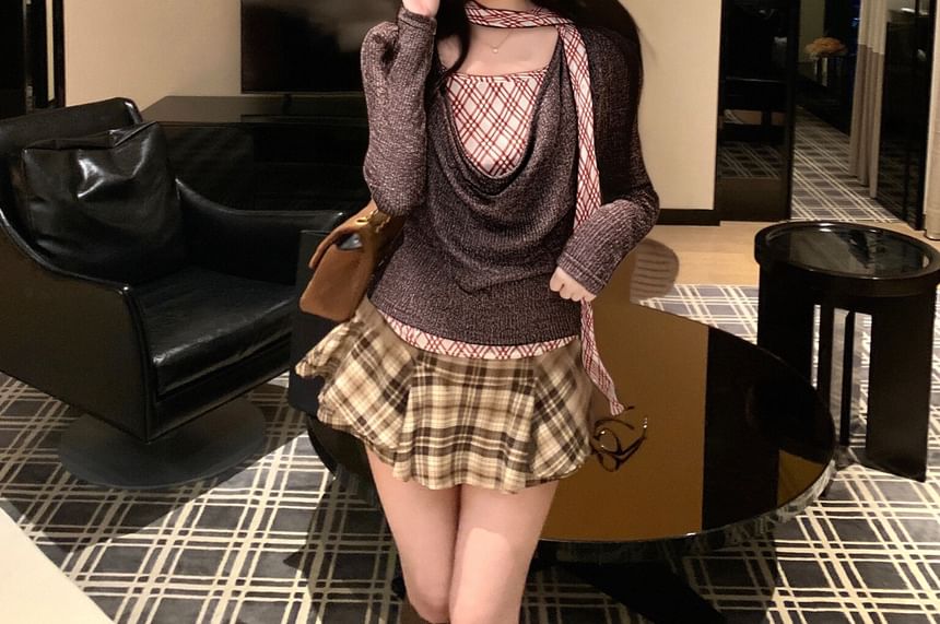 Long-Sleeve Cowl Neck Plaid Panel Fitted Top with Mock Layering