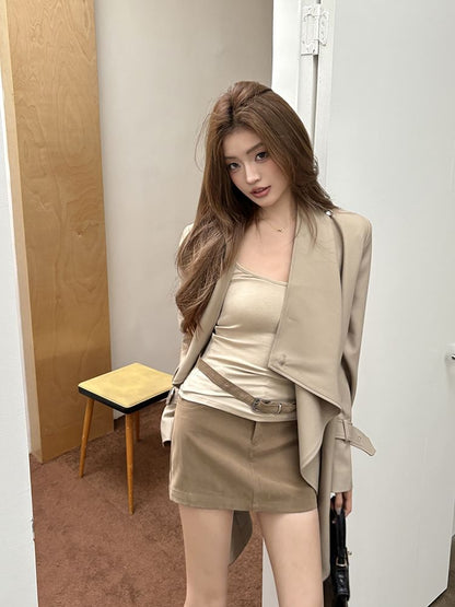 Mid-Rise Solid Pencil Mini Skirt with Belt