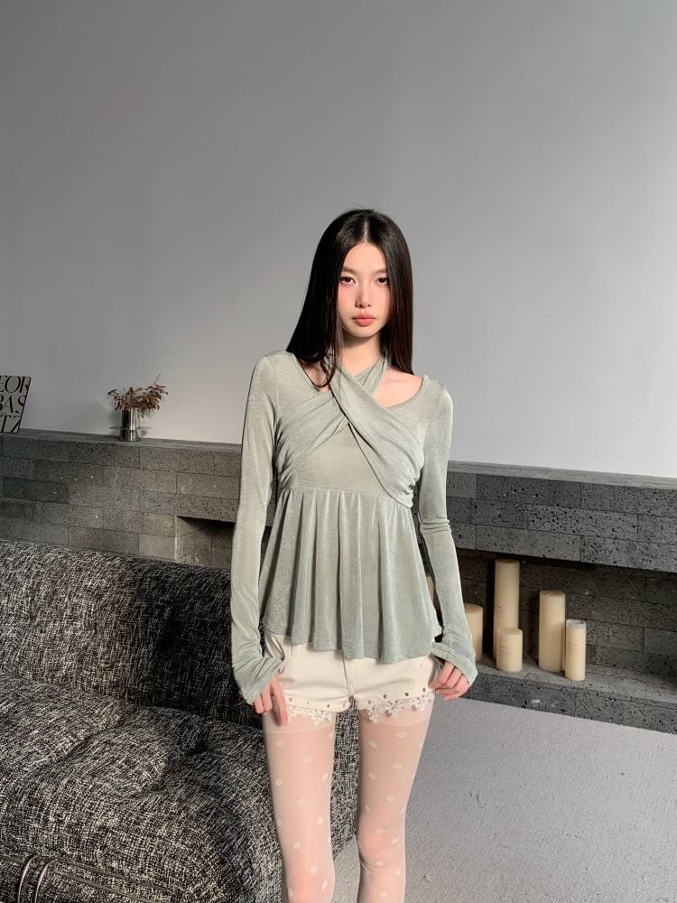 Halter Neck Ruched Tee with Long Sleeves