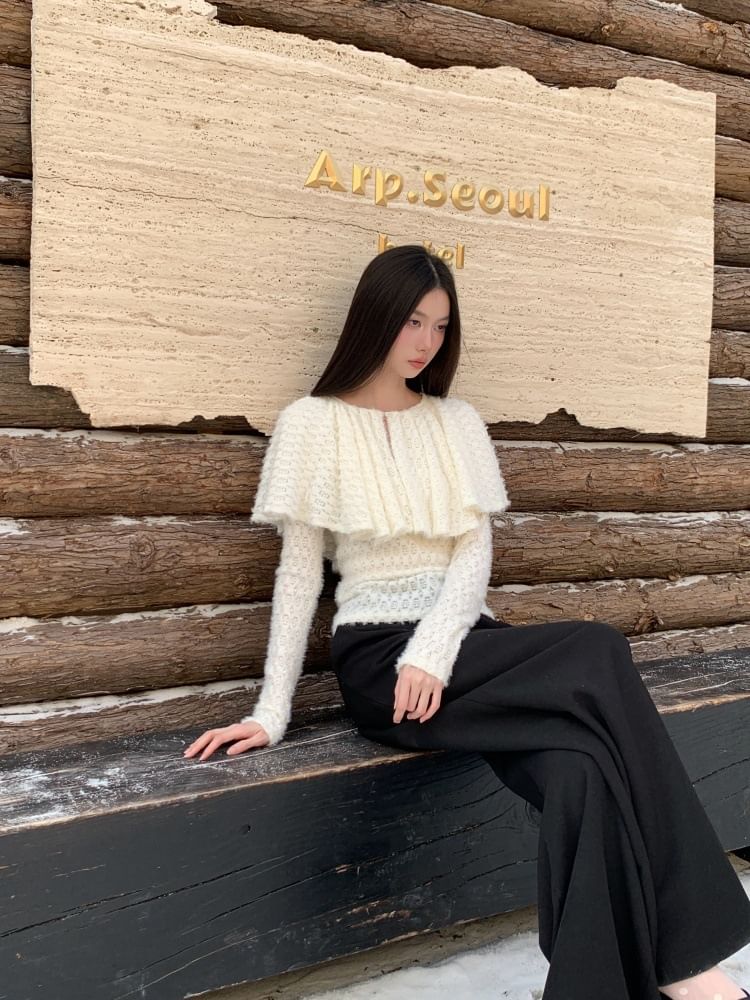 Two-Tone Perforated Crew Neck Long-Sleeve Tee