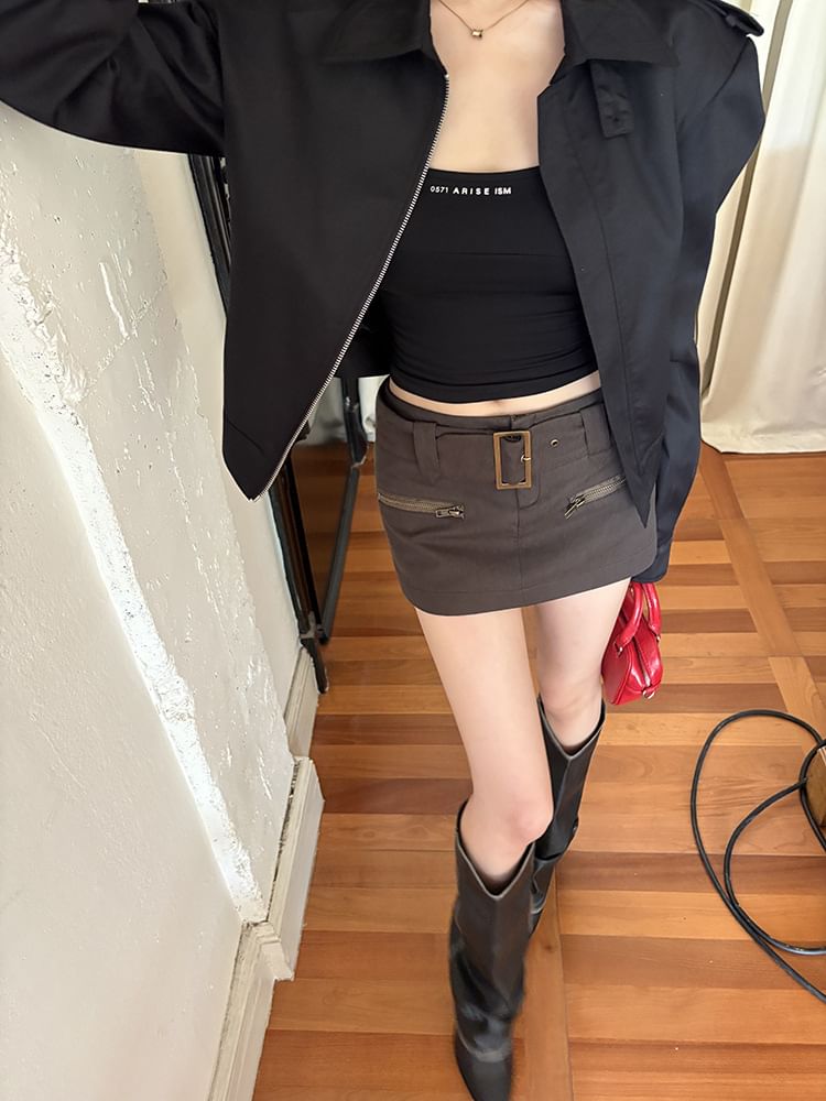 Low-Rise Zipped Solid Pencil Mini Skirt with Belt