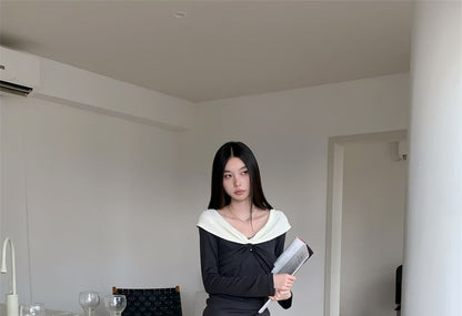 Ruched V-Neck Two-Tone Long-Sleeve T-Shirt