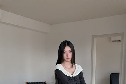 Ruched V-Neck Two-Tone Long-Sleeve T-Shirt
