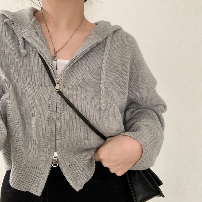High Neck Plain Zip-Up Crop Cardigan