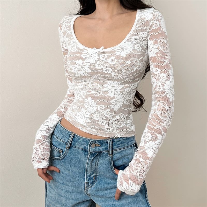 Lace Trim Scoop Neck Crop Top with Long Sleeves