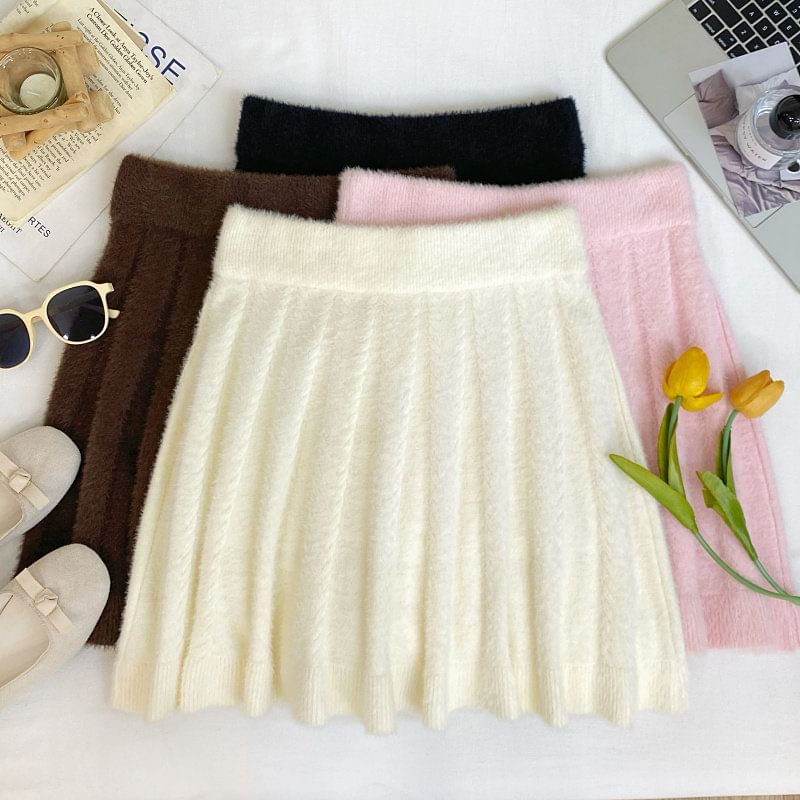 Knit Mid-Waist Solid Mini Skirt