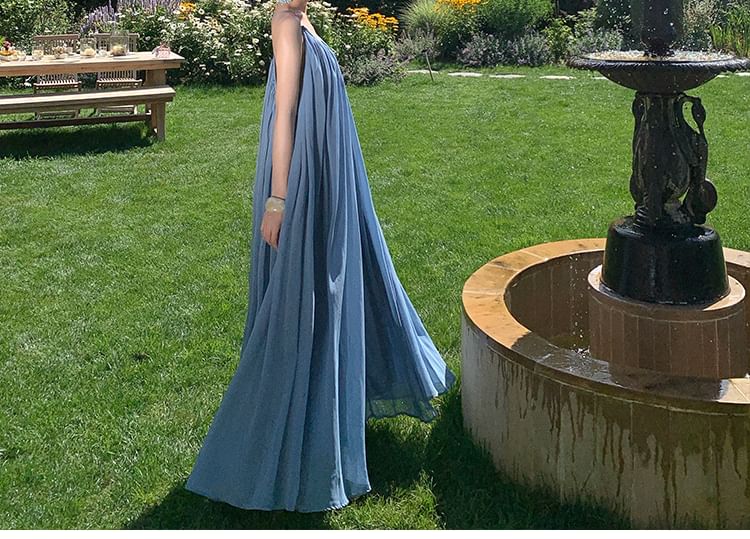 Halter V-Neck Plain Open Back Maxi Sundress