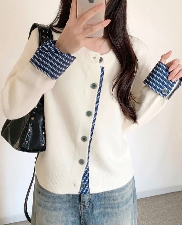 Crewneck Plaid Trim Cardigan