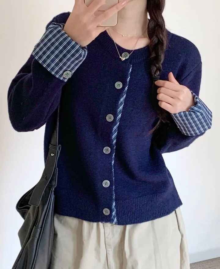 Crewneck Plaid Trim Cardigan