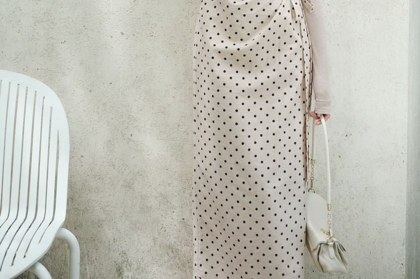Sleeveless Round Neck Dotted Tie Waist Maxi A-Line Dress / Plain Button Up Cardigan / Set