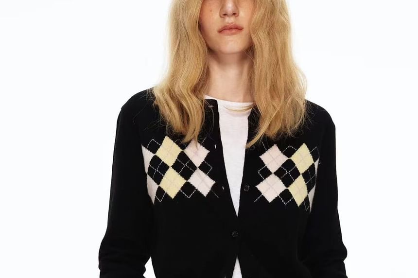 Round Neck Argyle Cardigan