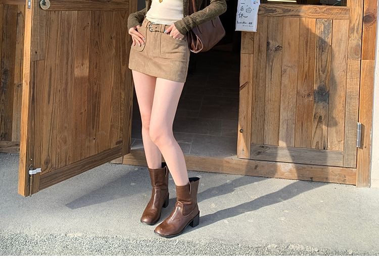 Button-Up Plain Crop Cardigan