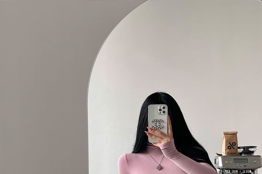 Slim Turtleneck Tee Long Sleeve