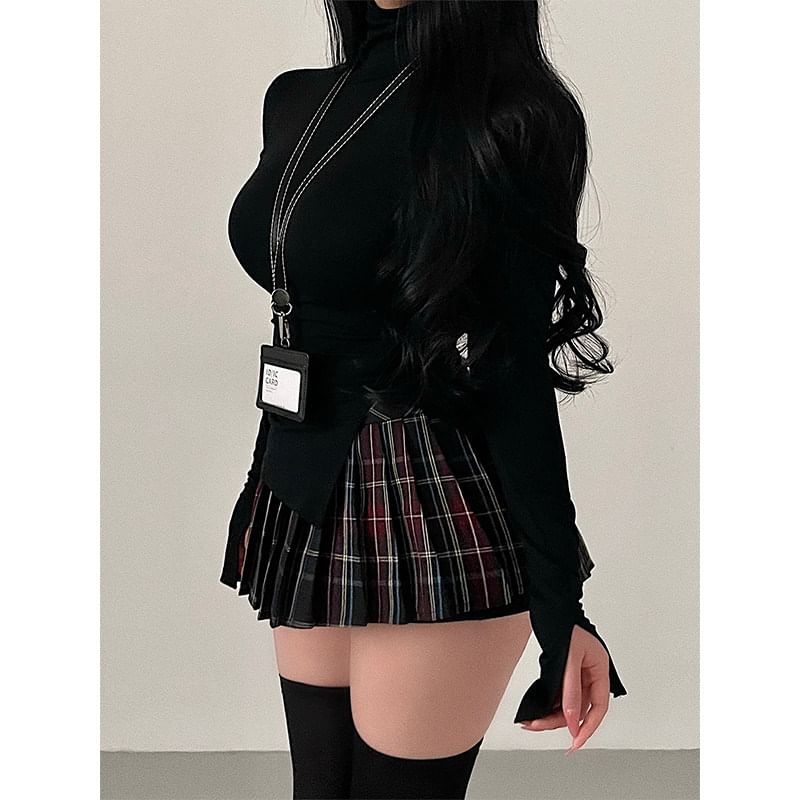 Plaid Mini Pleated Skirt with Mock Neck Split Top