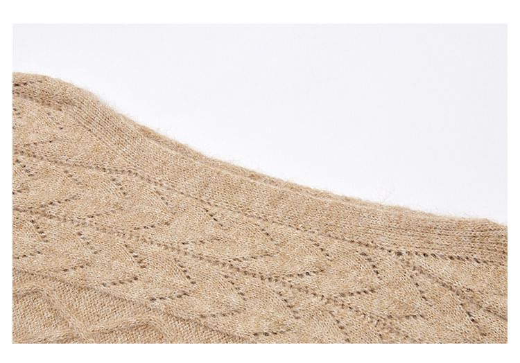 Off-Shoulder Cable Knit Cropped Sweater