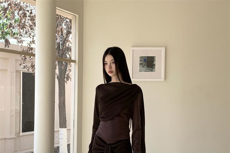 Boatneck Plain Top and High Waist Maxi Mermaid Skirt Set