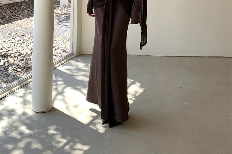 Boatneck Plain Top and High Waist Maxi Mermaid Skirt Set