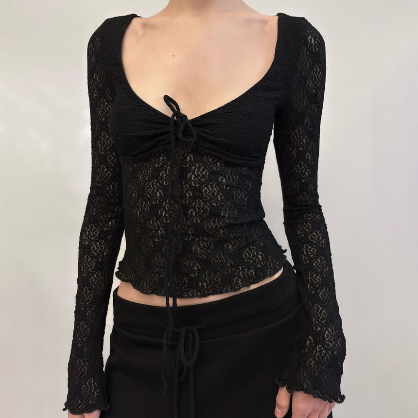 Scoop Neck Lace Crop Tee