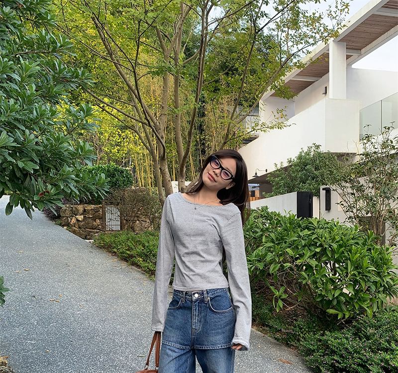 Backless Striped Top with Boat Neck and Long Sleeves