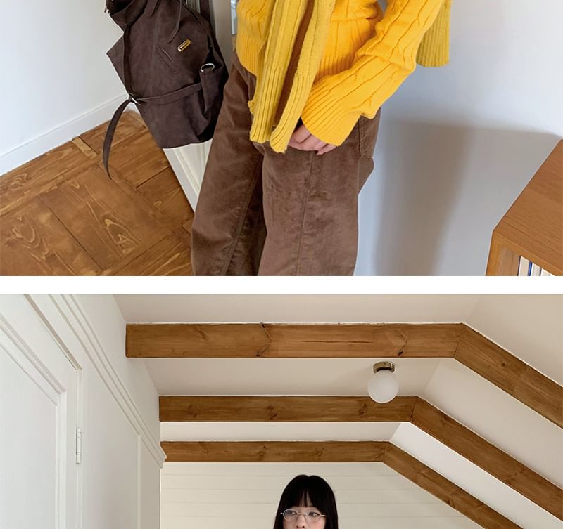 Cable Knit Sweater with V-Neck and Solid Color