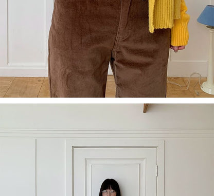 Cable Knit Sweater with V-Neck and Solid Color