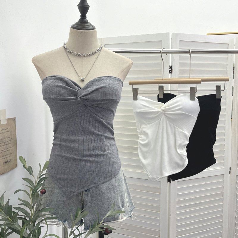 Twisted Tube Top with Strapless Design in Solid Color