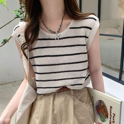Short Sleeve Crew Neck Striped Knit Blouse