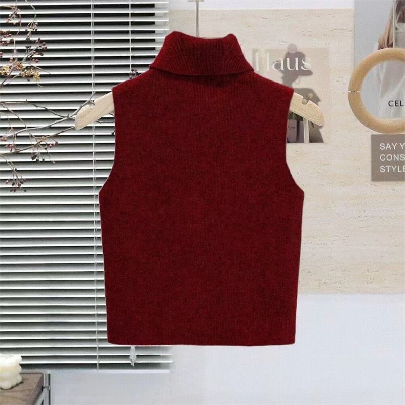 Sleeveless Turtleneck Knit Top