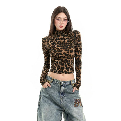 Extended Sleeve Mock Neck Leopard Print Slim Fit Cropped Tee