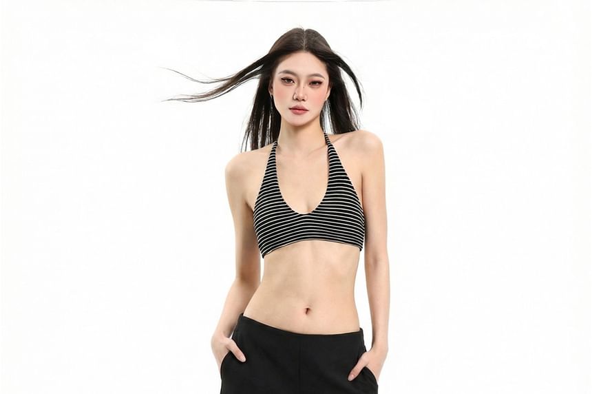 Halter Neck Open Back Cropped Tee