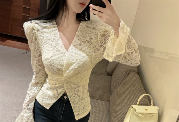 Extended Sleeve V-Neck Lace Twist Front Blouse