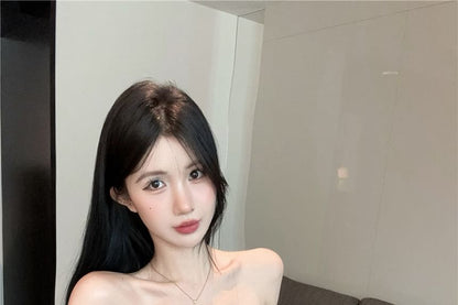 Extended Sleeve Off Shoulder Solid Buckled Tee