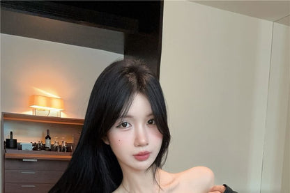 Extended Sleeve Off Shoulder Solid Buckled Tee