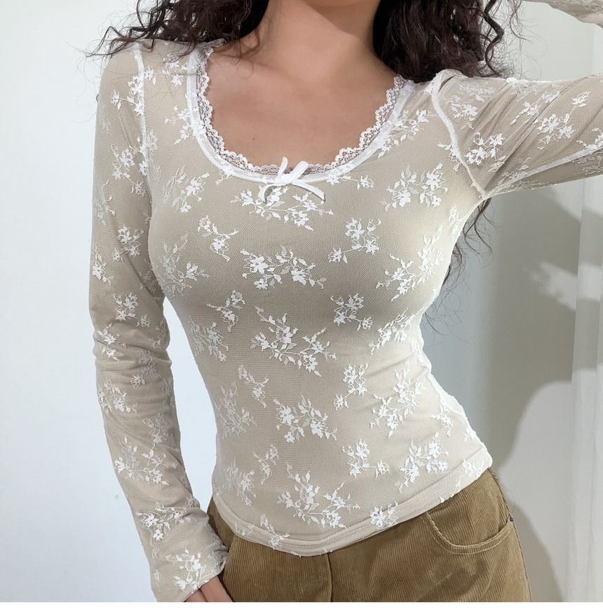 Long Sleeve U-Neck Lace Tee