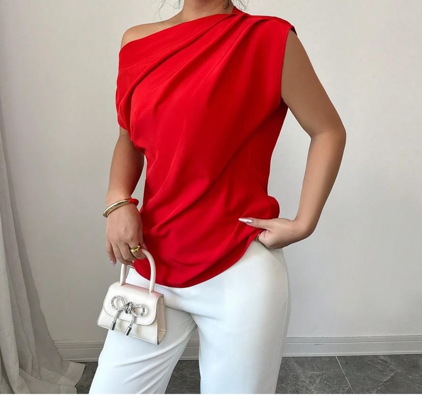 One-Shoulder Ruched Top - Short Sleeve