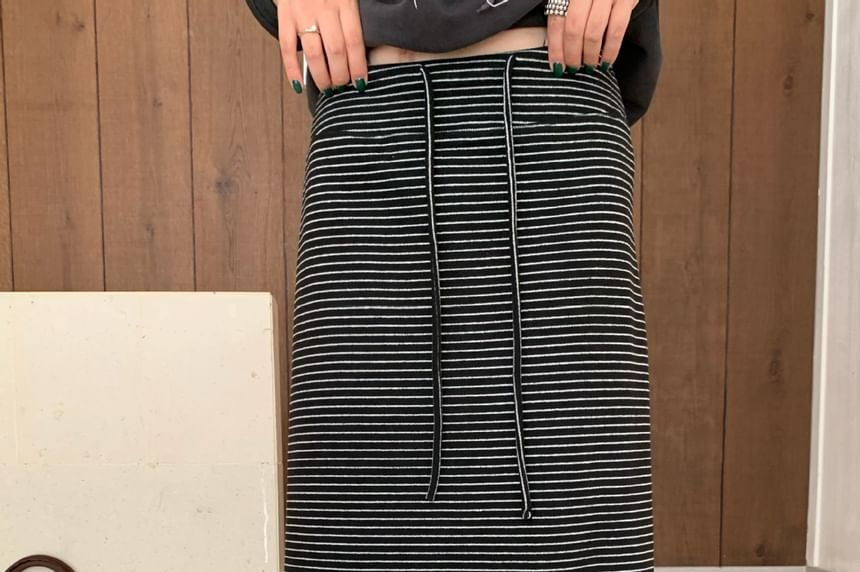 Striped Maxi A-Line Skirt with Mid Rise Waist