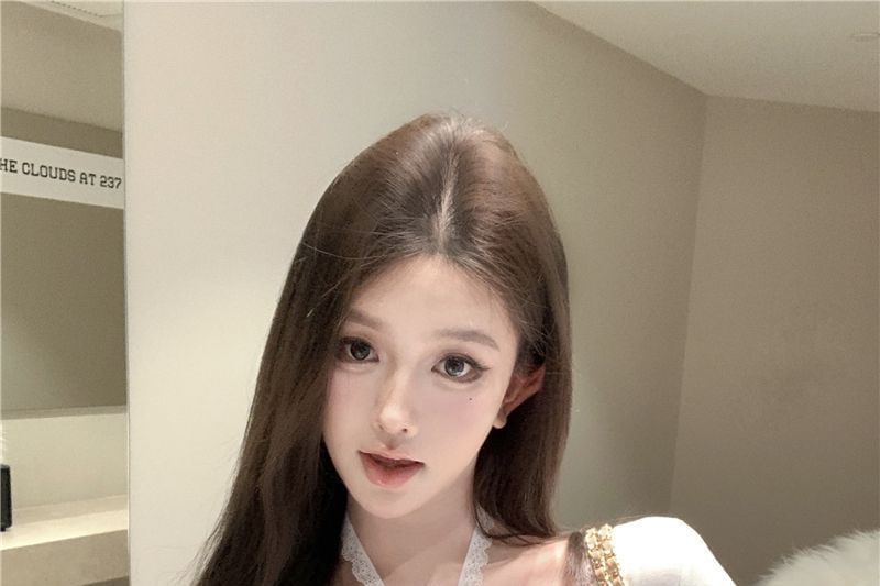 Halter Neck Lace Crop Top with Long Sleeves