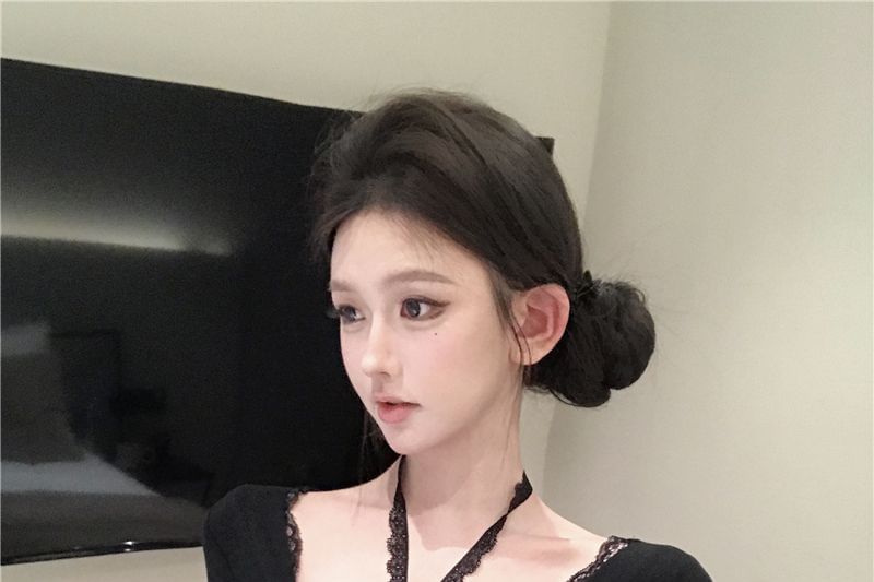 Halter Neck Lace Crop Top with Long Sleeves